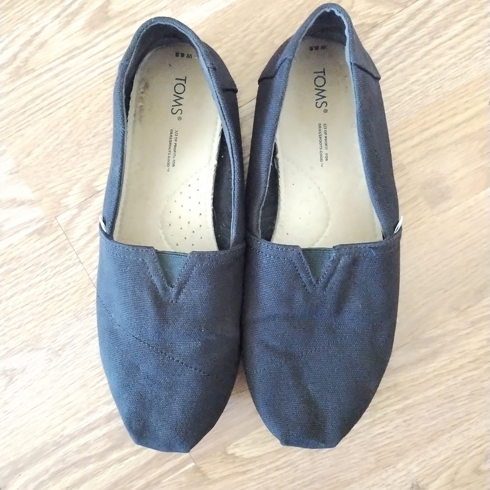 TOMS Women's Black Canvas Shoes Size 8.5 Slip On Style Comfortable Soft